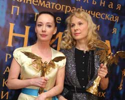 Евгений Миронов заступился за Чулпан Хаматову