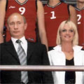 Девушка с пьедестала